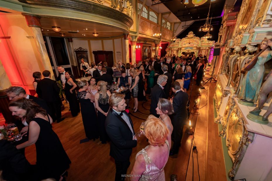 Borrel in de Danszaal
