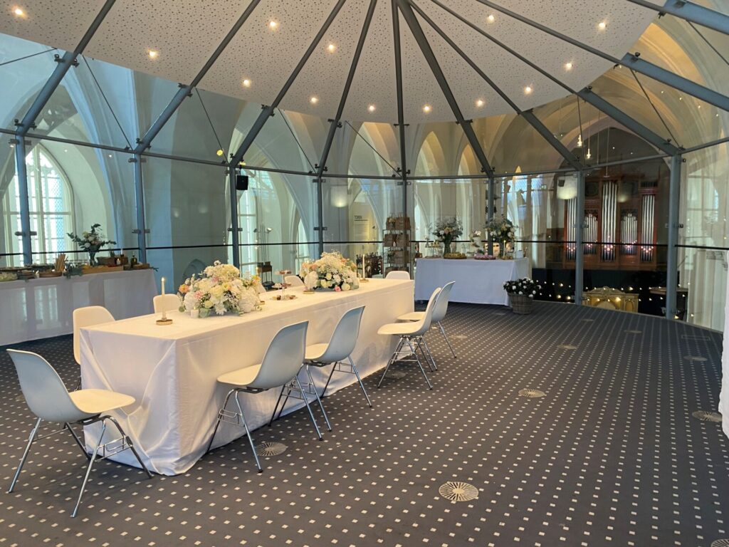 Bruiloft in de Transeptzaal