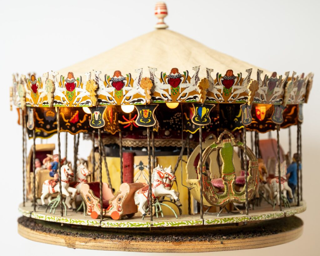 Miniatuuarkermis carrousel Museum Speelklok