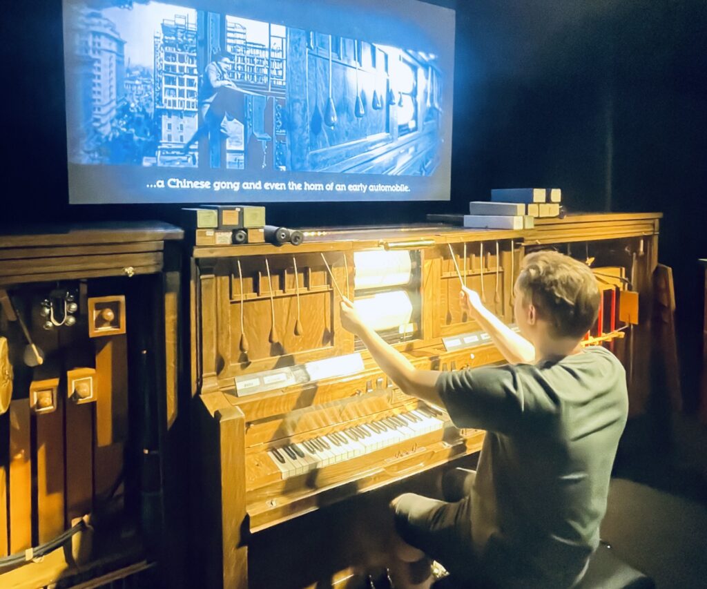 Conservator Axel Schering op de Fotoplayer