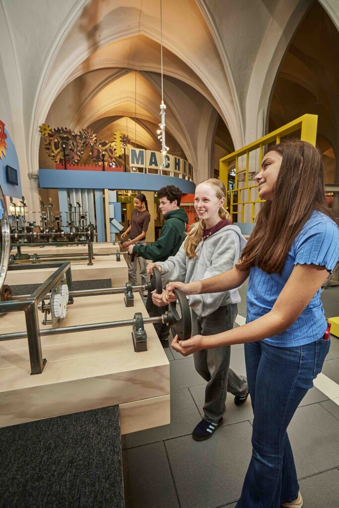 Leerlingen van het VO in Music Machines & Me