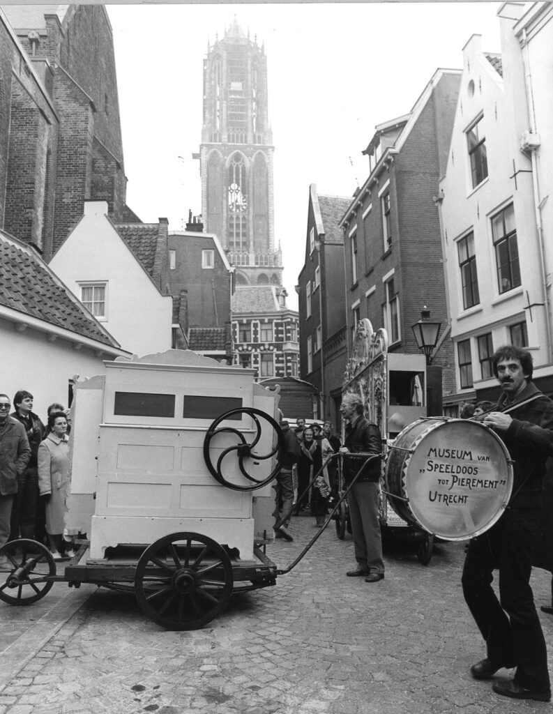 Verhuizing naar de Buurkerk in 1984